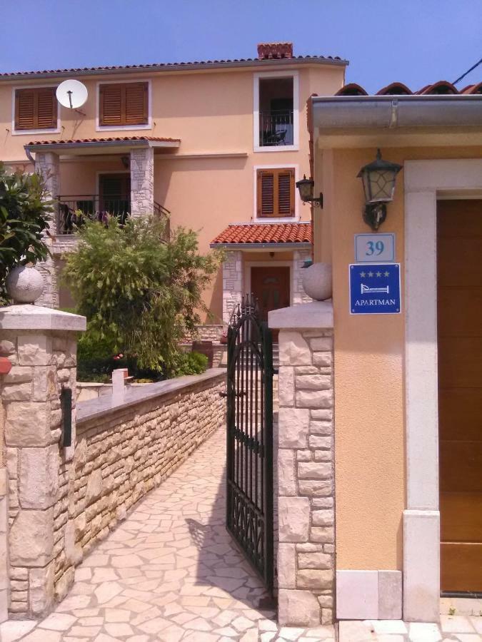 Villa Krasa Sea View Apartmants With Pool Liznjan Exterior photo